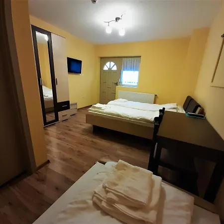 Bársony Vendéglő és Panzió 3*