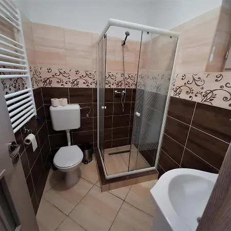 Barsony Vendeglo Es Panzio Oda ve Kahvaltı 3*